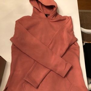 Salmon colored Alphalete hoodie 🔥